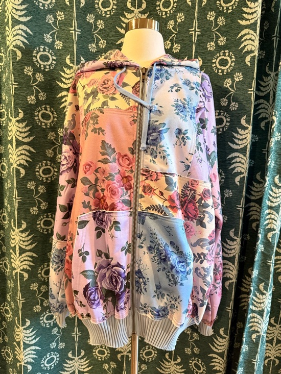 dELiA*s Pastel Patchwork Floral Shades Of Cool Zip Hoodie Pink Blue S NWOT - Picture 8 of 15